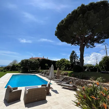 Antoline Bed & Breakfast 4*