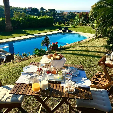 Antoline Bed & Breakfast 3*