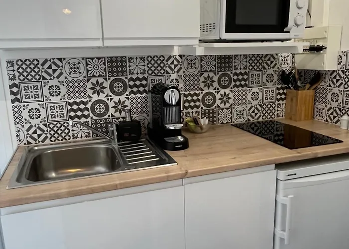 לינה וארוחת בוקר Antoline