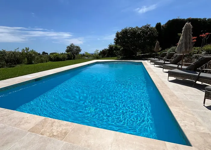 לינה וארוחת בוקר Antoline קאן סור מר