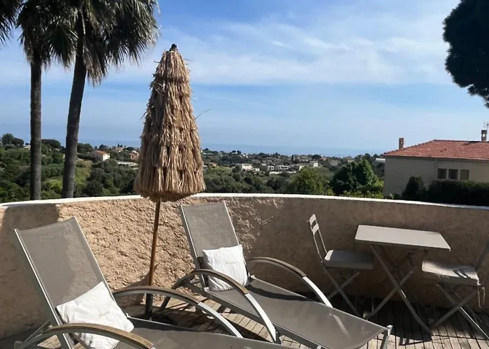 Antoline לינה וארוחת בוקר