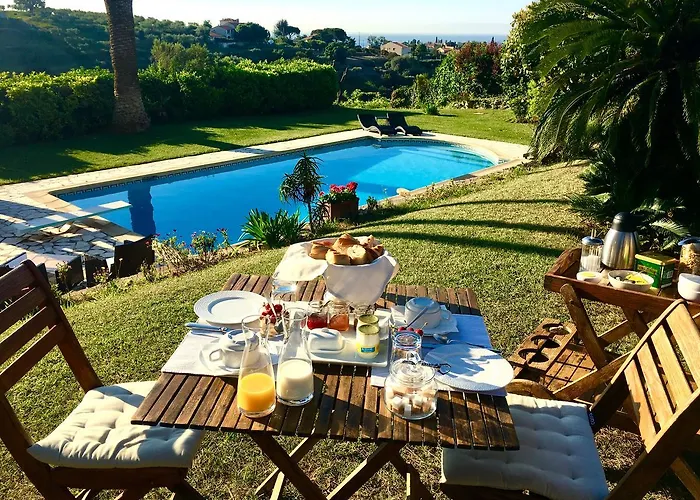 Antoline Bed & Breakfast 4*